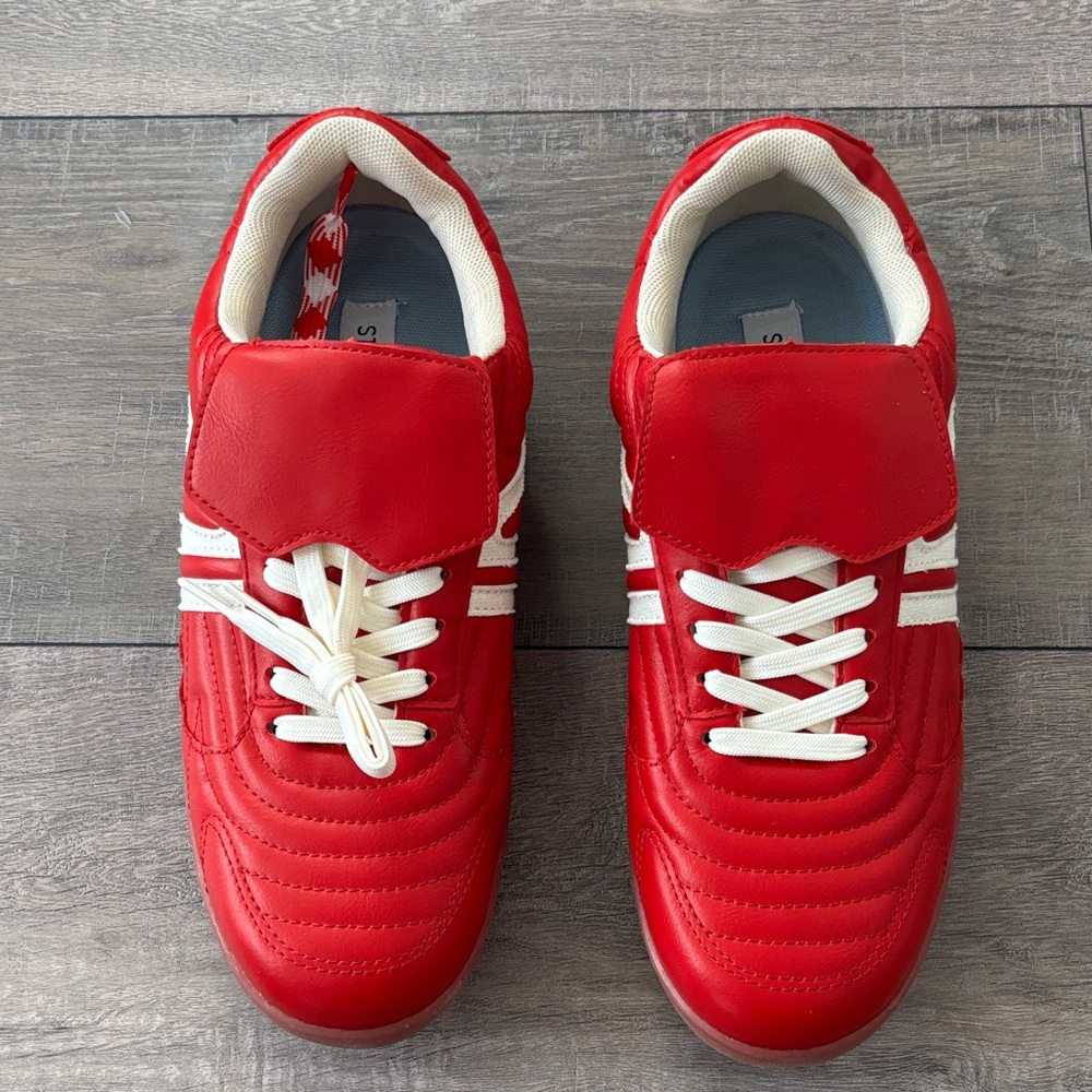Steve Madden Madrid Sneakers. Brand new, never worn.